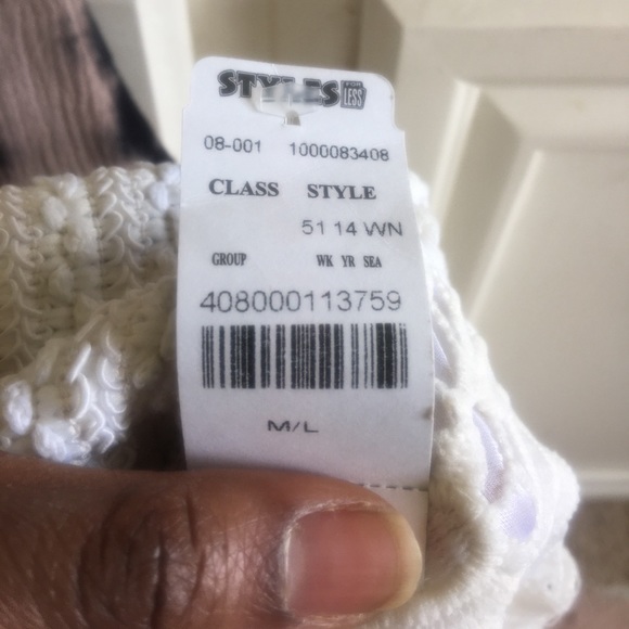 Adorable egg shell colored crochet skirt - Picture 7 of 9